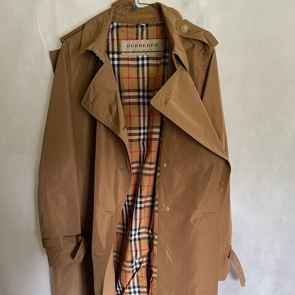 Burberry Taffeta Trench 16 XL Camel